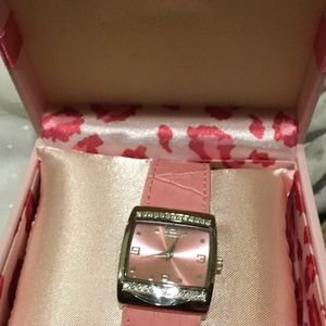 VINTAGE BRAND NEW GORGEOUS PINK WATCH